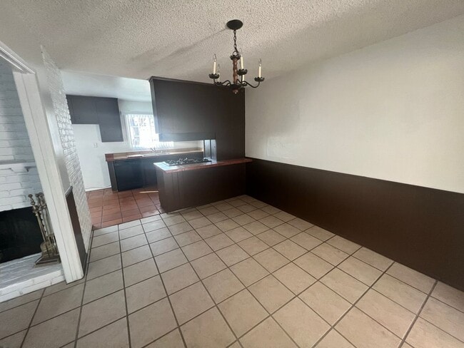 Building Photo - 3/2 Bedroom home in El Cajon with a POOL!