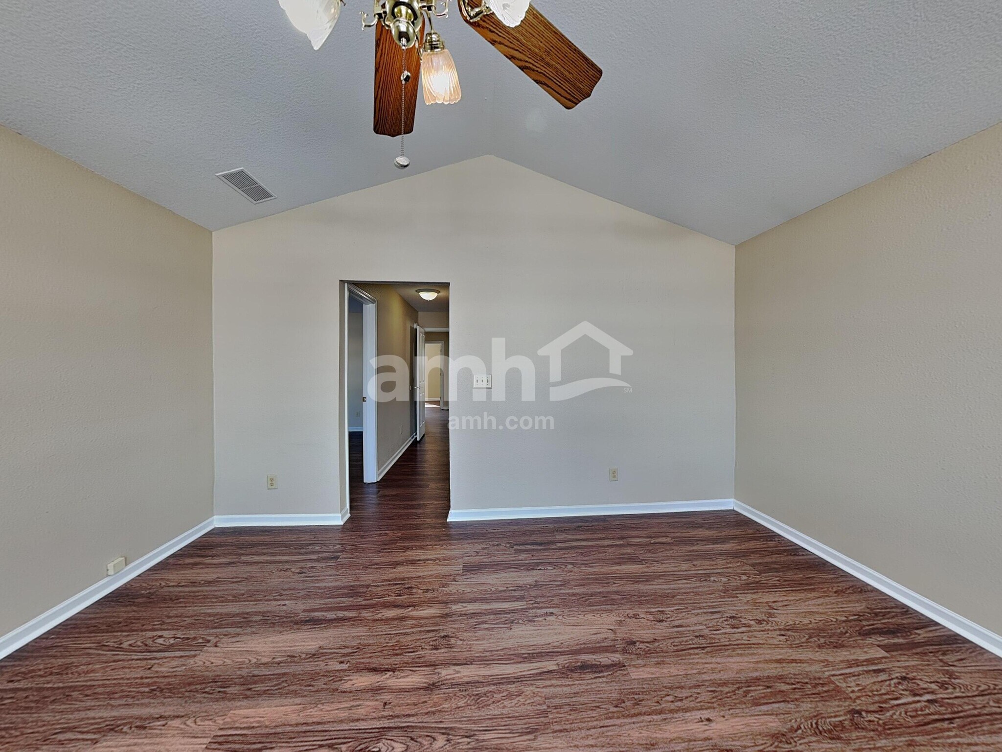 Building Photo - 7215 Kidwell Dr