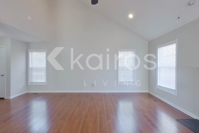 Building Photo - 135 Hillandale Rd