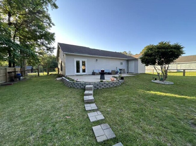 Building Photo - 1208 Ragin St