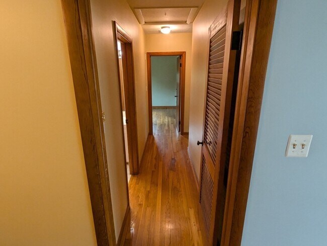 Building Photo - 29 Ridgecrest Rd