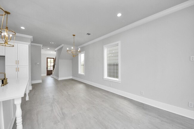 Building Photo - 6320 Milwee St