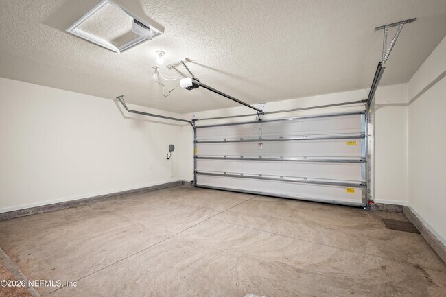 Building Photo - 12856 Buckhorn Ln