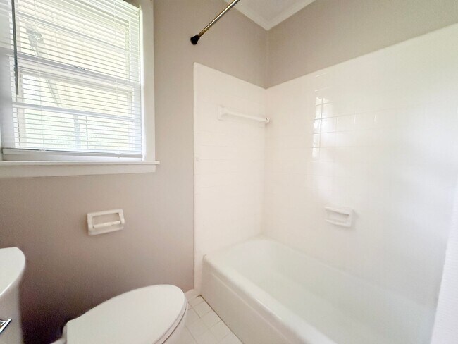 Building Photo - 3-Bedroom Home with Spacious Yard, Storage Shed & Natural Light