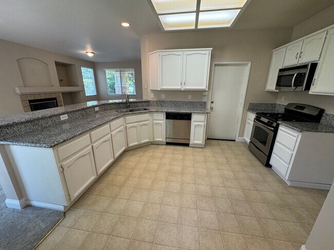 Building Photo - 2500 Babson Dr