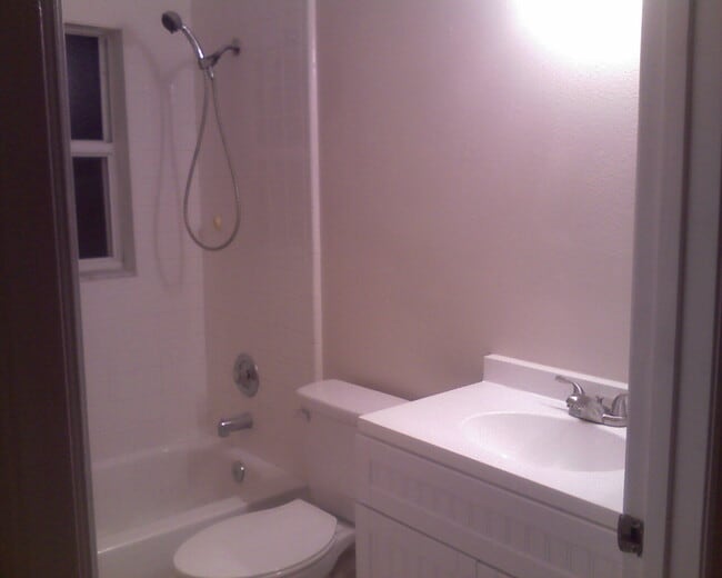 Building Photo - 1636 Boulder Creek Ct