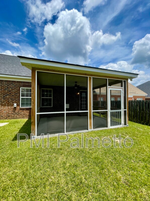 Building Photo - 125 Wild Spring Rd