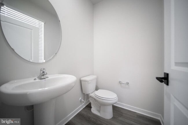 Building Photo - 442 Whirl Ln