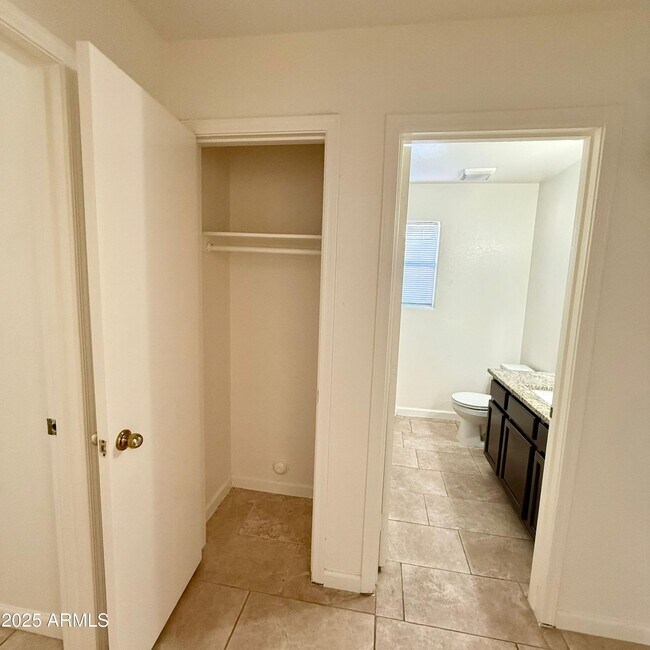Building Photo - 8172 W Citrus Way