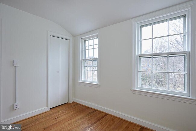 Building Photo - 6216 30th St NW