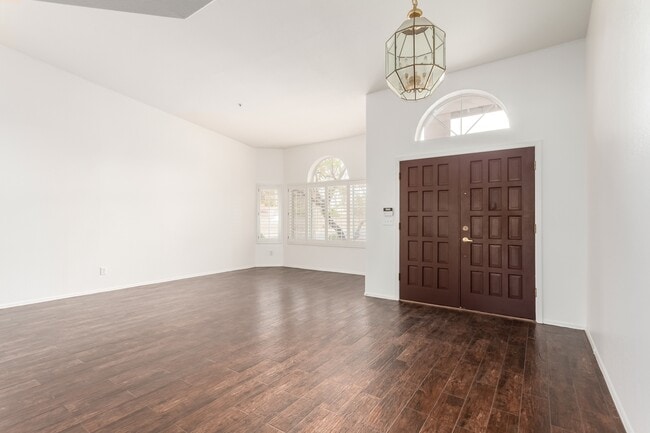 Building Photo - 9003 E Aster Dr