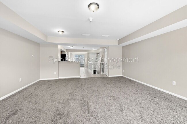 Building Photo - 14204 Lakeside Blvd N