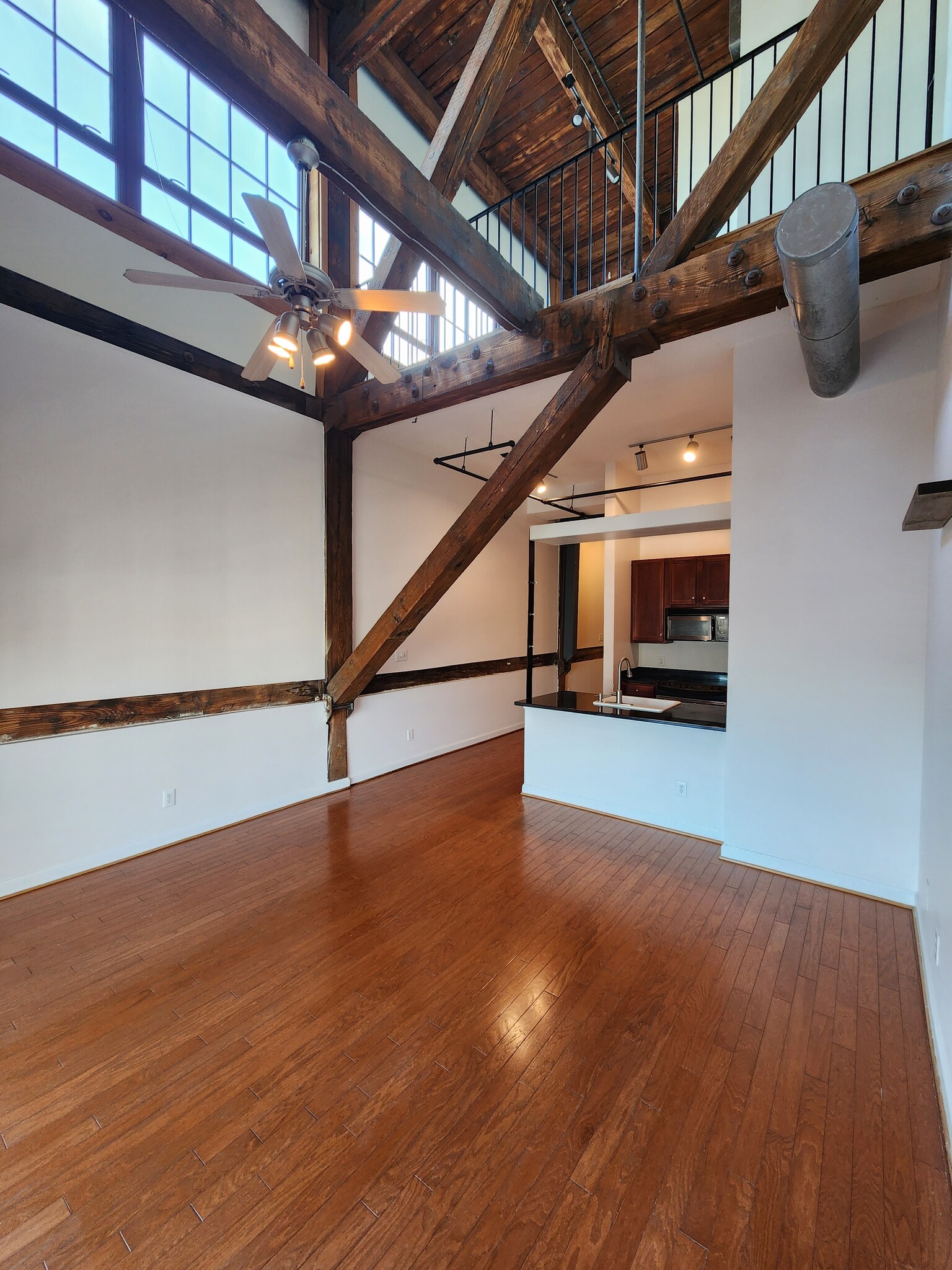 Living Room - 815 Porter St