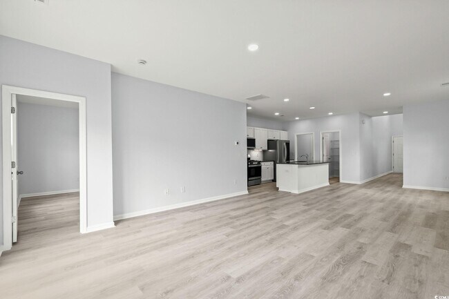 Building Photo - 336 Hidden Cove Dr