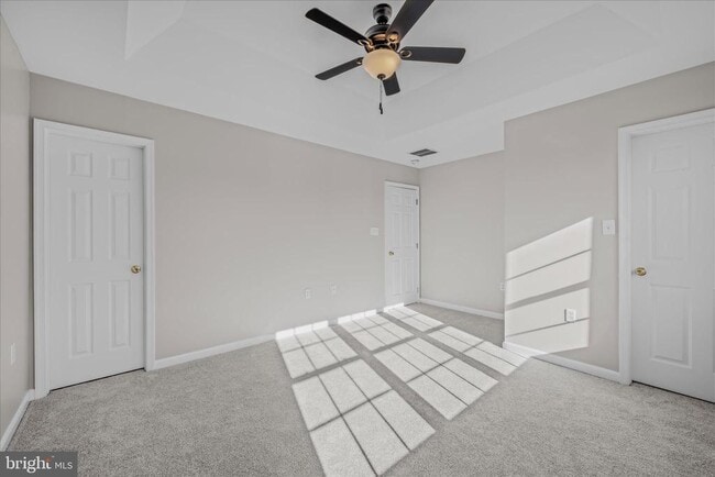 Building Photo - 27 Fiser Ln