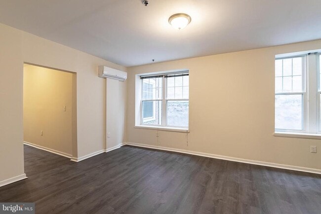 Building Photo - 1501 W Allegheny Ave