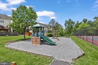 Building Photo - 9757 Cheshire Ridge Cir