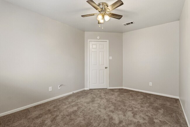 Building Photo - First Month FREE RENT—Spacious Living with Bonus Loft in Oak Valley! Spacious 2-Story with Loft, ...
