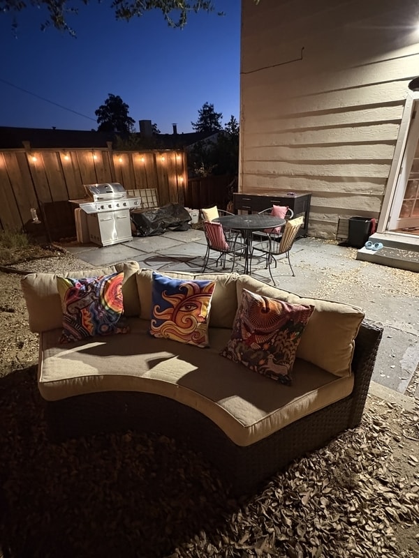 Building Photo - 3440 Oak Knoll Blvd