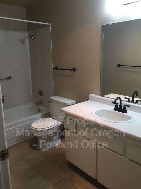 Building Photo - 5160 NW Neakahnie Ave