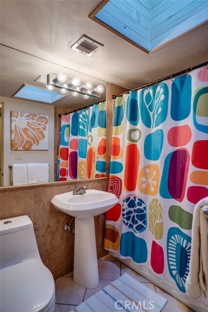 Building Photo - 576 E Desert Holly Cir
