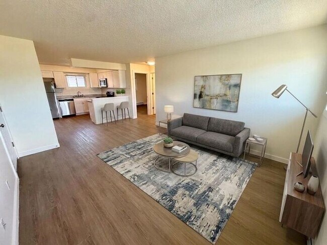 Building Photo - COMPLETE REMODEL!!! - FIRST TWO WEEKS OFF!! Cozy 2 Bed/1 Bath Apartment in North Loveland!