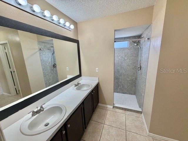 Building Photo - 14585 Grassy Cove Cir