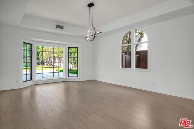 Building Photo - 17606 Camino De Yatasto