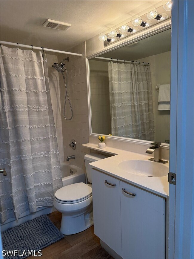 Building Photo - 7750 Jewel Ln