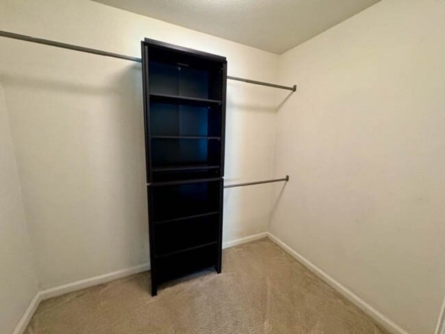 Building Photo - Move-in special! Move in by 12/25 and receive $300 off the first month’s rent! 2 bedroom Condo av...