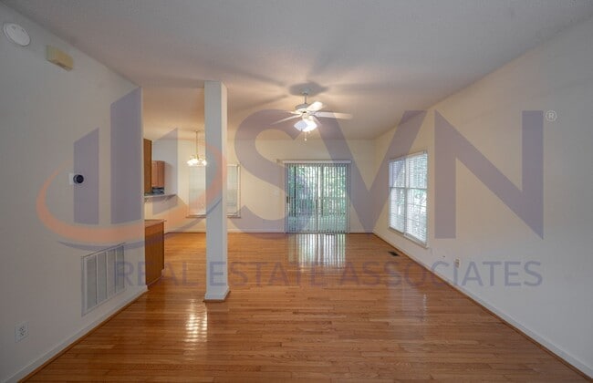 Building Photo - Beautiful 4BR, 2.5BA Home by the Eno River in North Durham