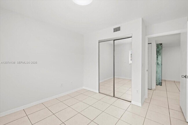 Building Photo - 3610 N 56th Ave