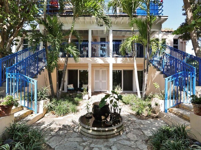 Primary Photo - 72 S Ocean Blvd