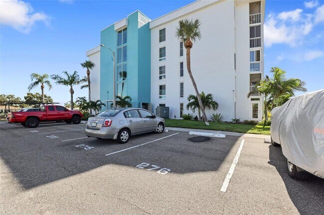 Building Photo - 4902 38th Way S