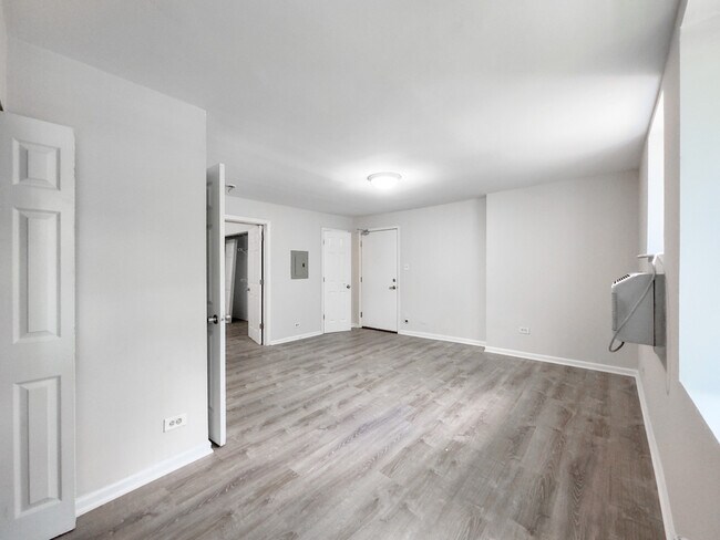 Building Photo - 1627 N Humboldt Blvd