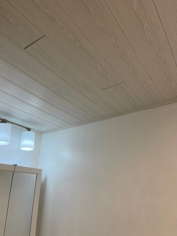 Building Photo - 12 Woodland St