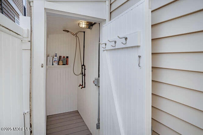 Building Photo - 55 Barnegat Way