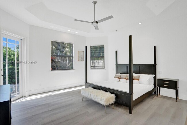 Building Photo - 1207 SW 21st St