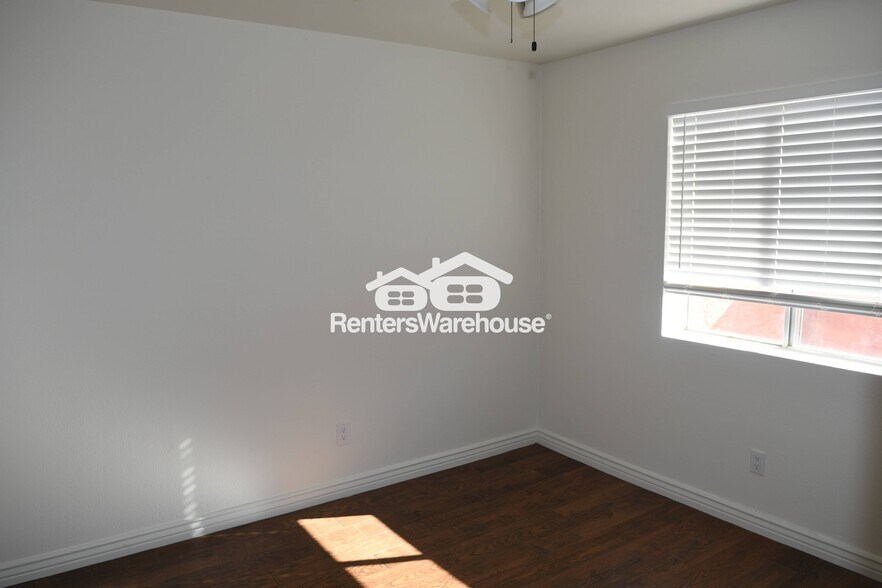 Building Photo - 18034 N 41st St