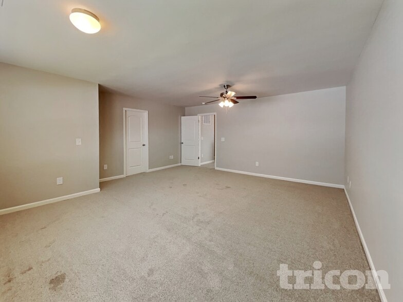 Building Photo - 2215 Osprey Ln