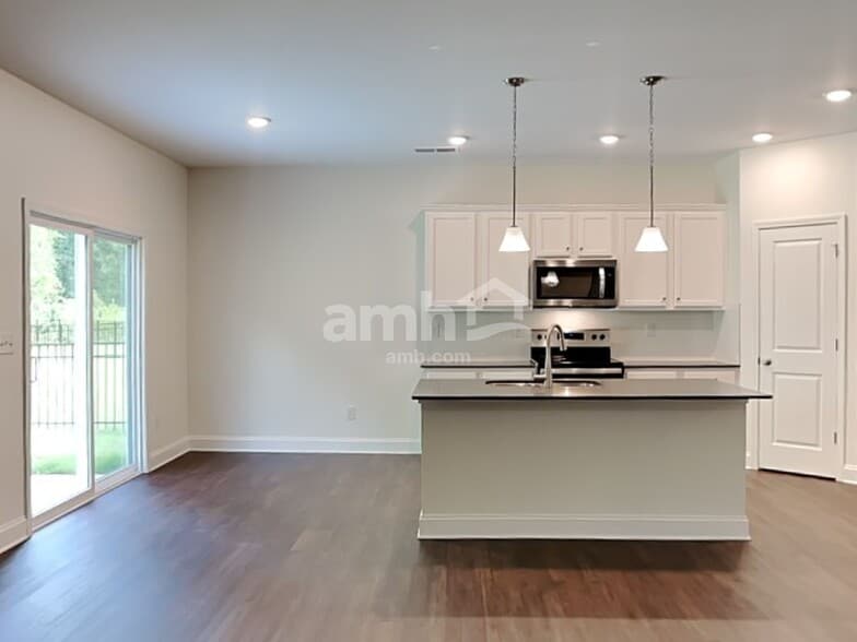 Building Photo - 7325 Garrett Ct