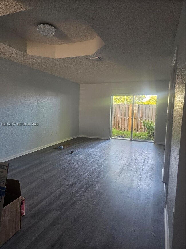 Building Photo - 14055 SW 120th Ct