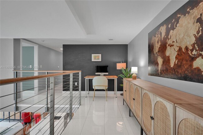 Building Photo - 1111 SW 1st Ave