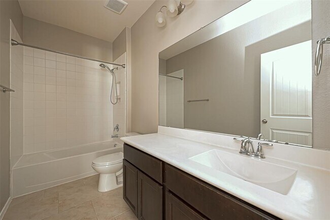 Building Photo - 8402 Coral Cove Pass Ln