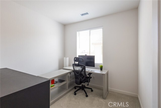 Building Photo - 2640 Sprout Ln