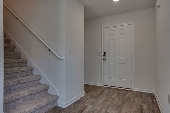 Building Photo - 6473 Flora Court