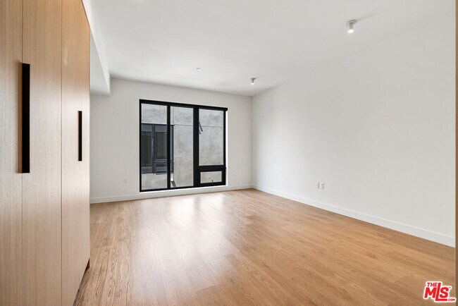 Building Photo - 10700 Tabor St