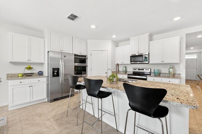 Building Photo - 33470 Always Dreaming Ct