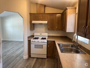 Building Photo - 3 bedroom 2 Full Bath Mobile Home Close to...
