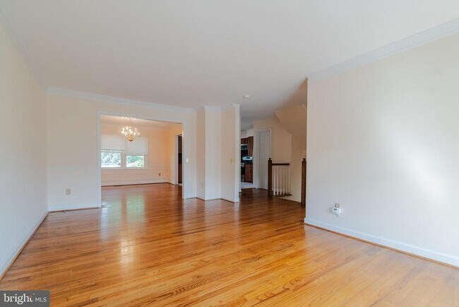 Building Photo - 3548 S George Mason Dr